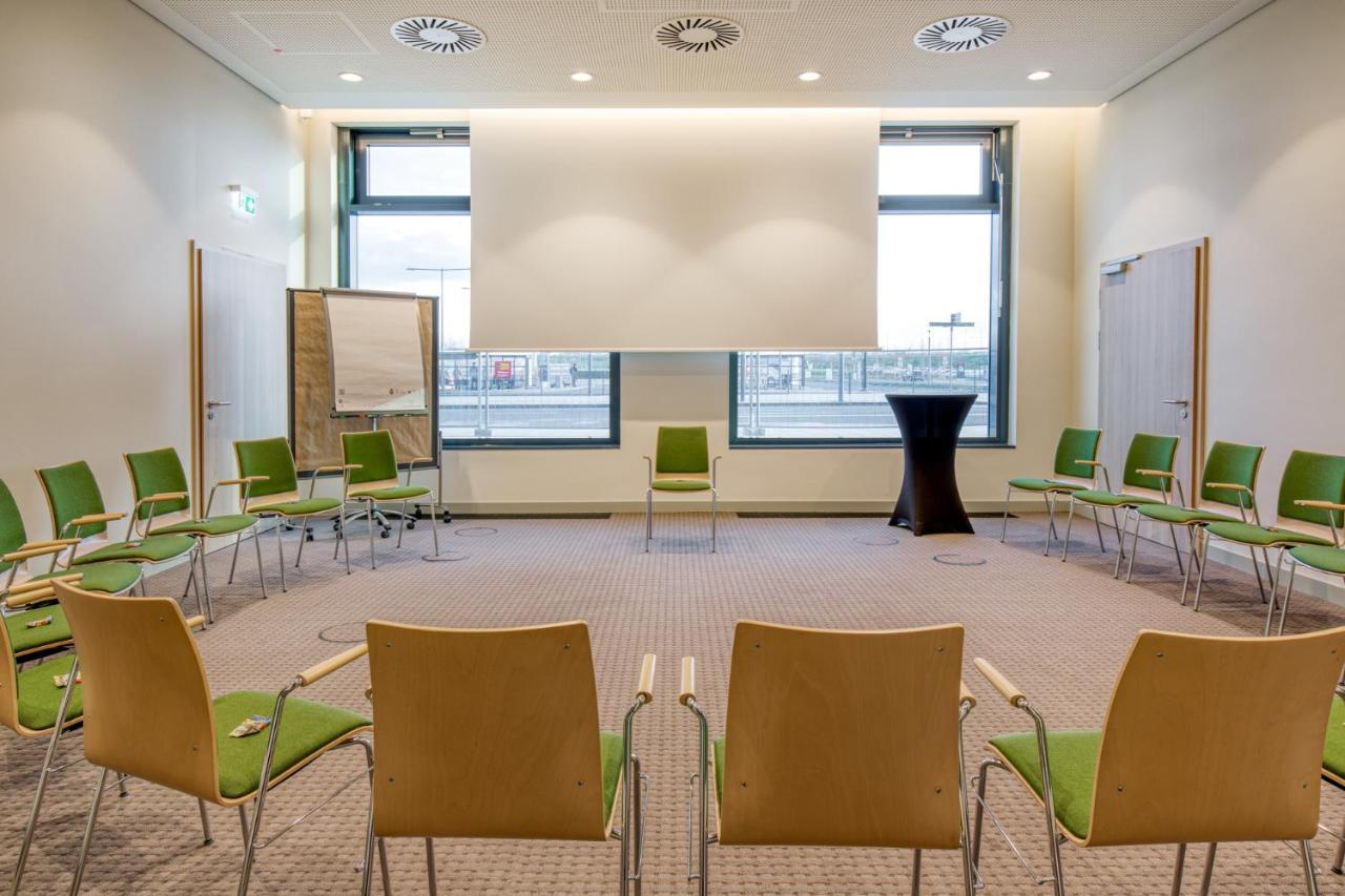 Intercityhotel Berlin Airport Ber Terminal 1 & 2 Schönefeld Exterior foto Meeting room